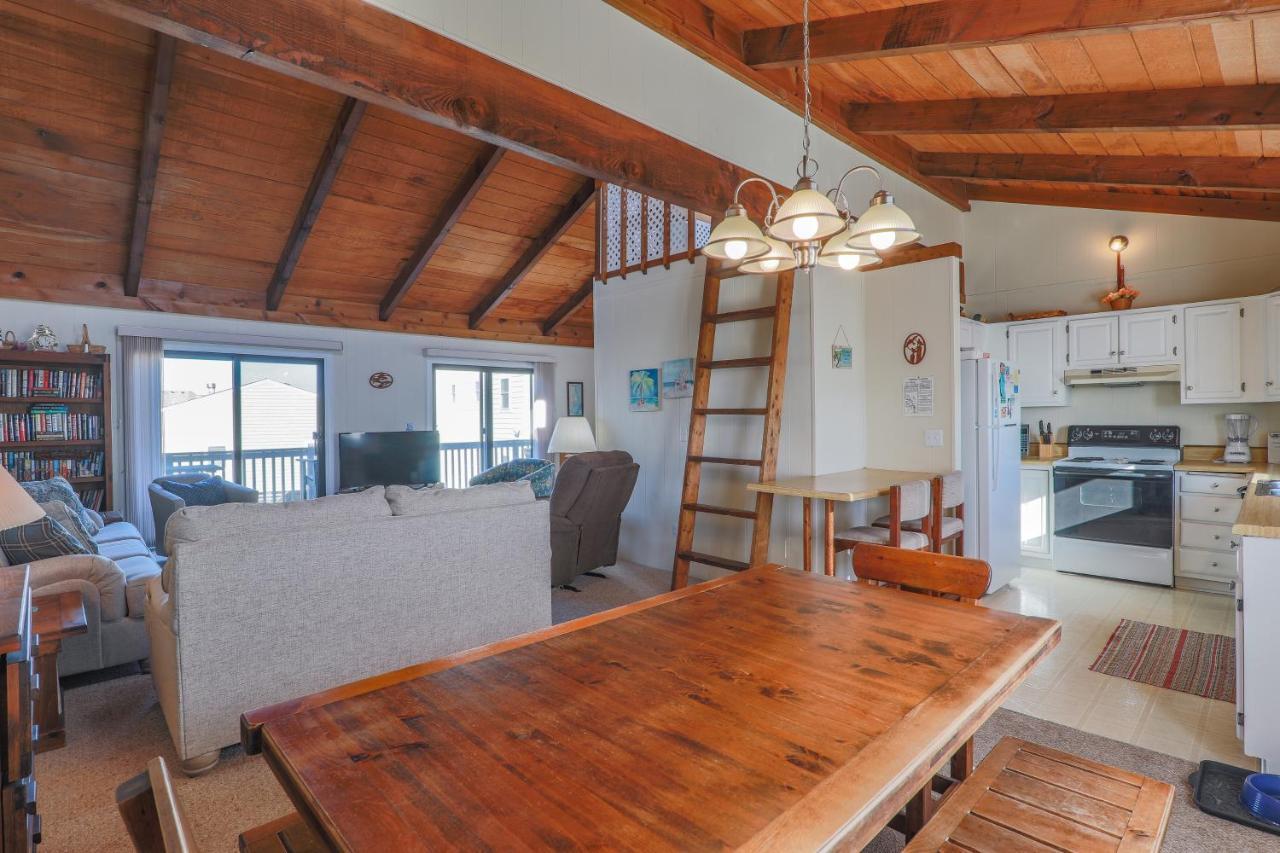 5793 - Beachy Keen By Realty *