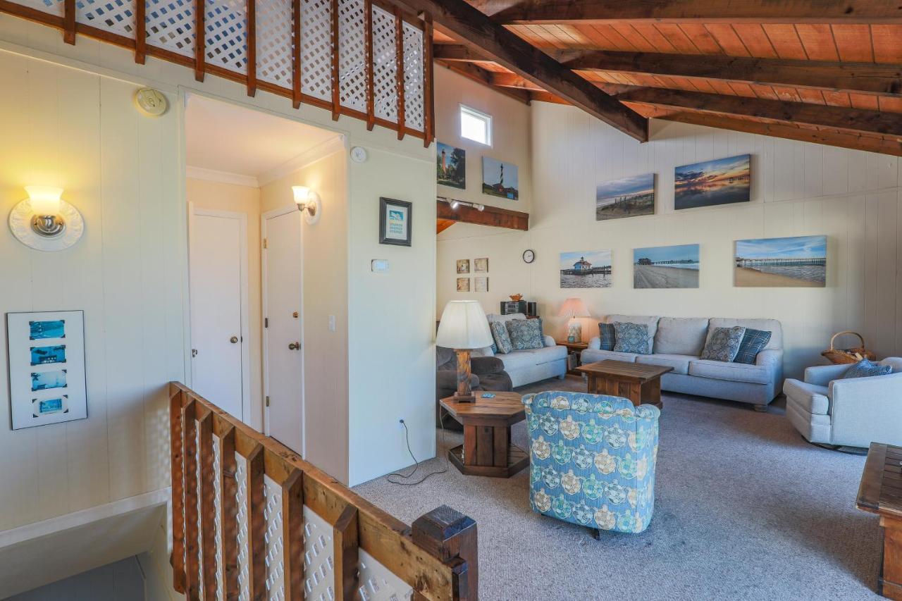 5793 - Beachy Keen By Realty *