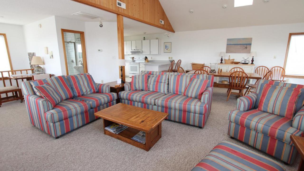 Holiday home Snh418, Blue Cloud- Oceanside, Ocean Views, Sun Decks, Hot Tub *