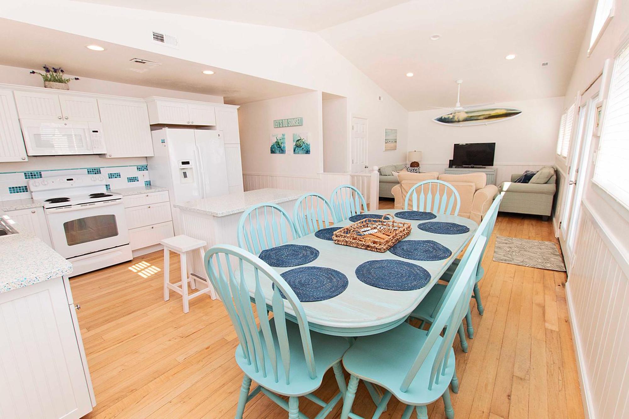 Holiday home Nh301, Driftwood Dreaming- Hot Tub, Oceanside, Close To Ocean! *
