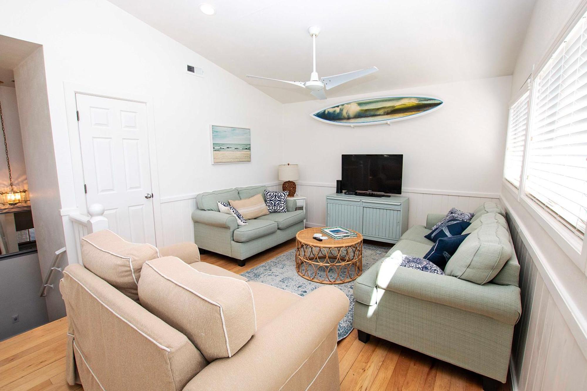 Nh301, Driftwood Dreaming- Hot Tub, Oceanside, Close To Ocean!