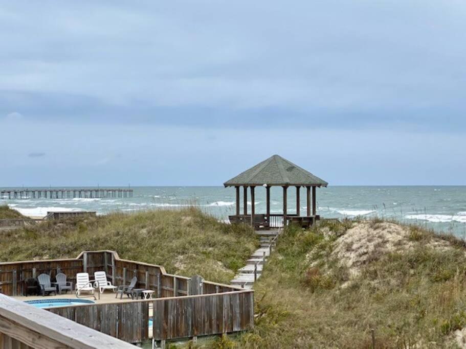 Holiday home Hammerheads Hideaway! Oceanfront, Nags Head! Free Pool Heat April & May!