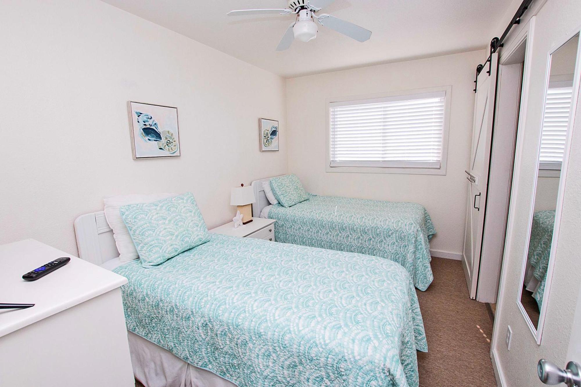 Holiday home Nh301, Driftwood Dreaming- Hot Tub, Oceanside, Close To Ocean! *