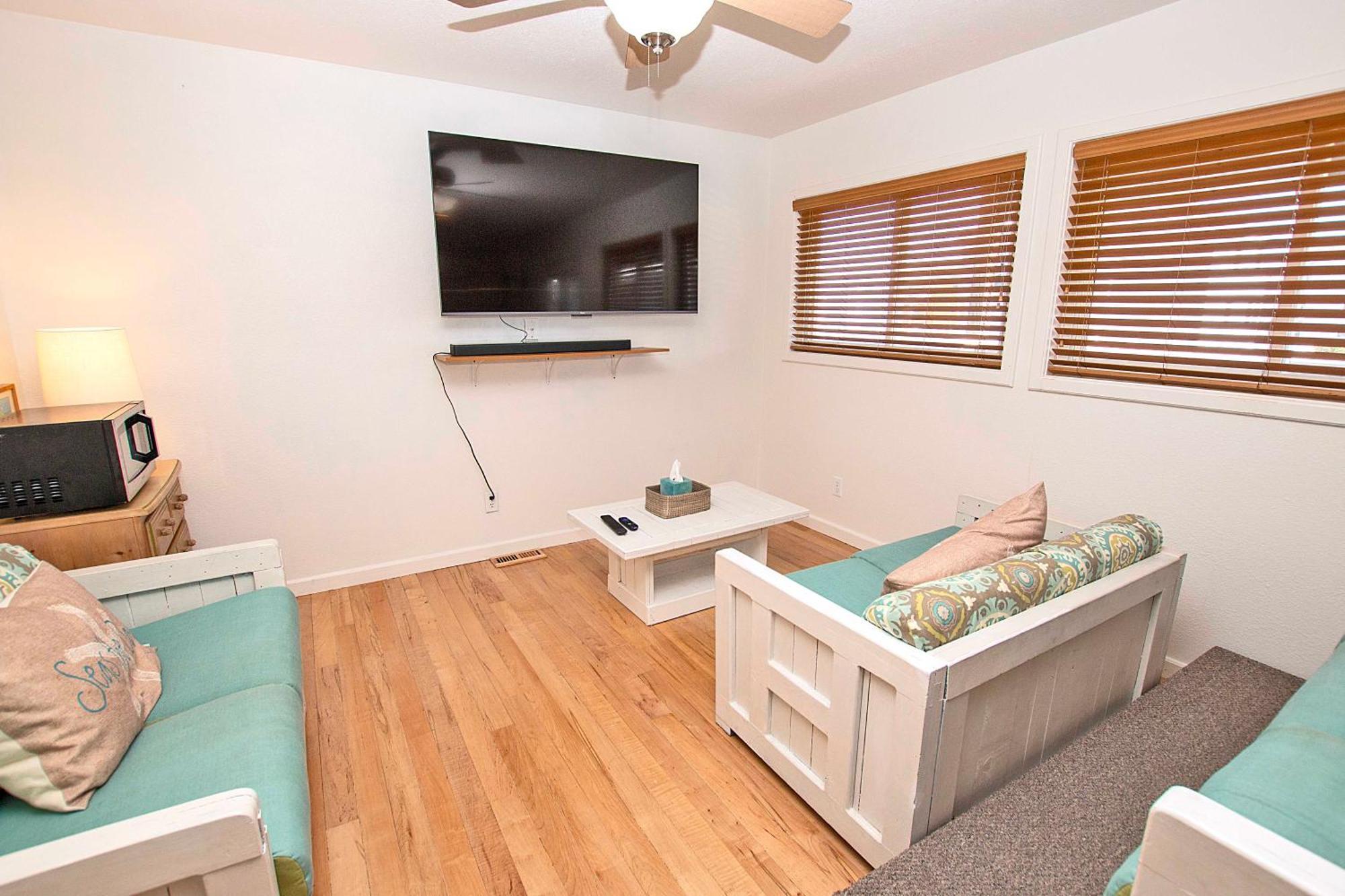 Holiday home Nh301, Driftwood Dreaming- Hot Tub, Oceanside, Close To Ocean! *