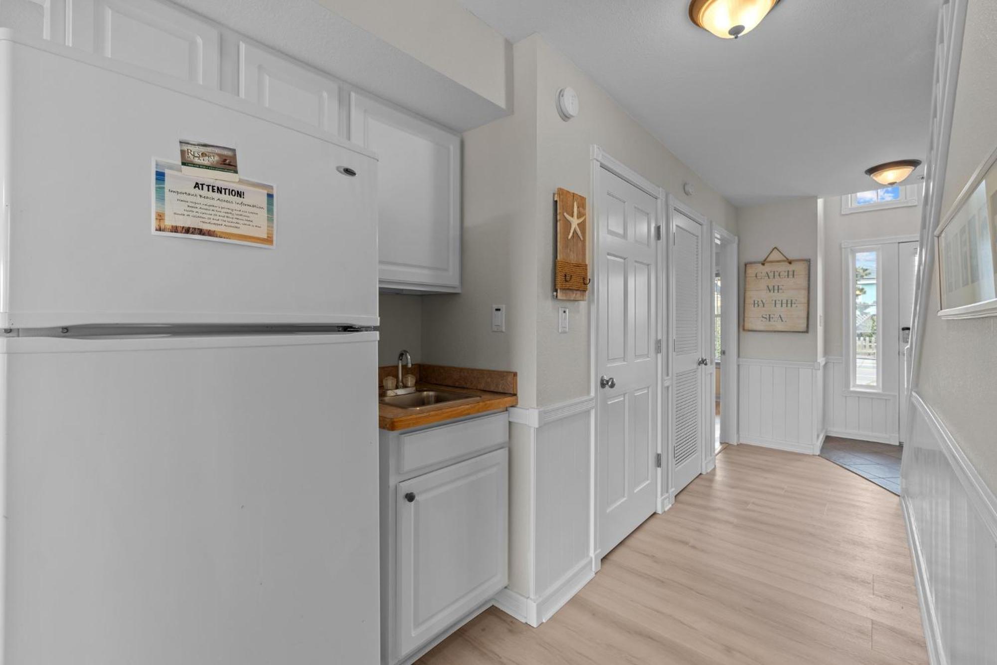 5708 - Seafari By Realty Holiday home