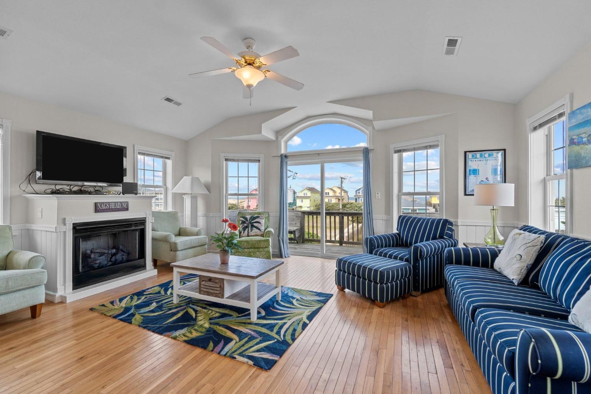 5708 - Seafari By Realty *
