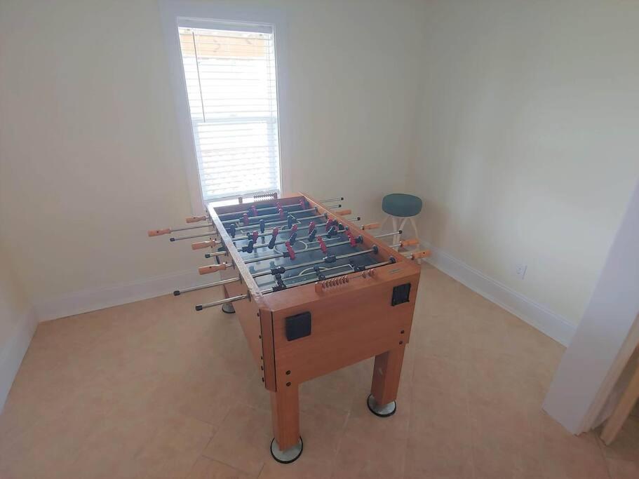 6812 Rd, Semi Oceanfront, Pool, Hot Tub Holiday home *