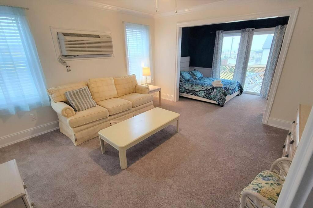 Holiday home 6812 Rd, Semi Oceanfront, Pool, Hot Tub Nags Head
