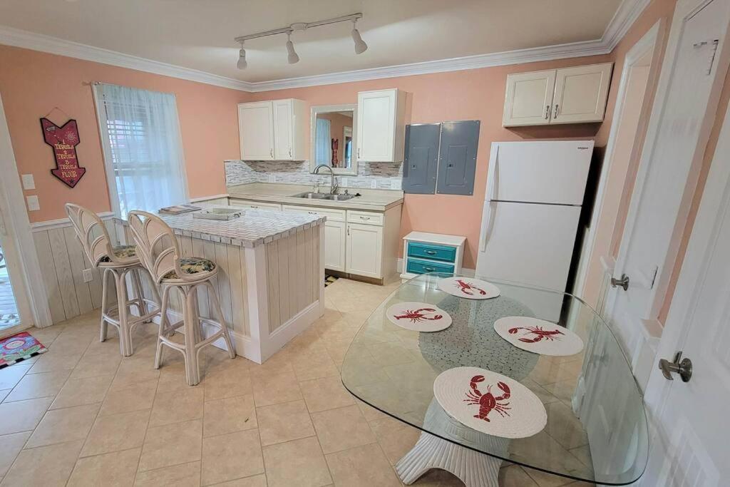 6812 Rd, Semi Oceanfront, Pool, Hot Tub