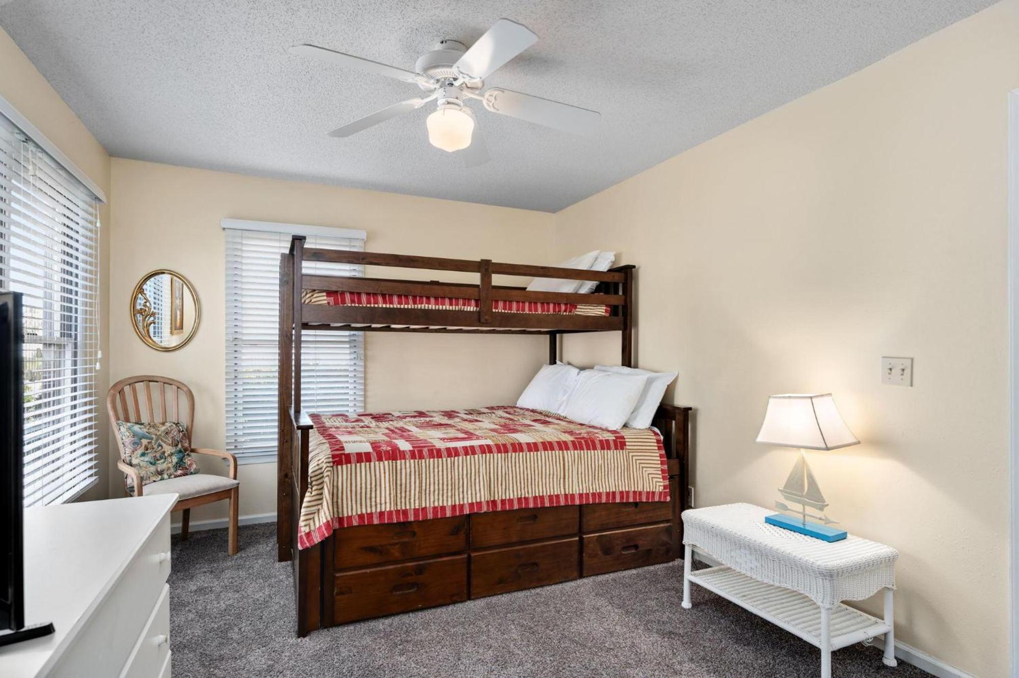 B20 Bay Meadow 20 Nags Head