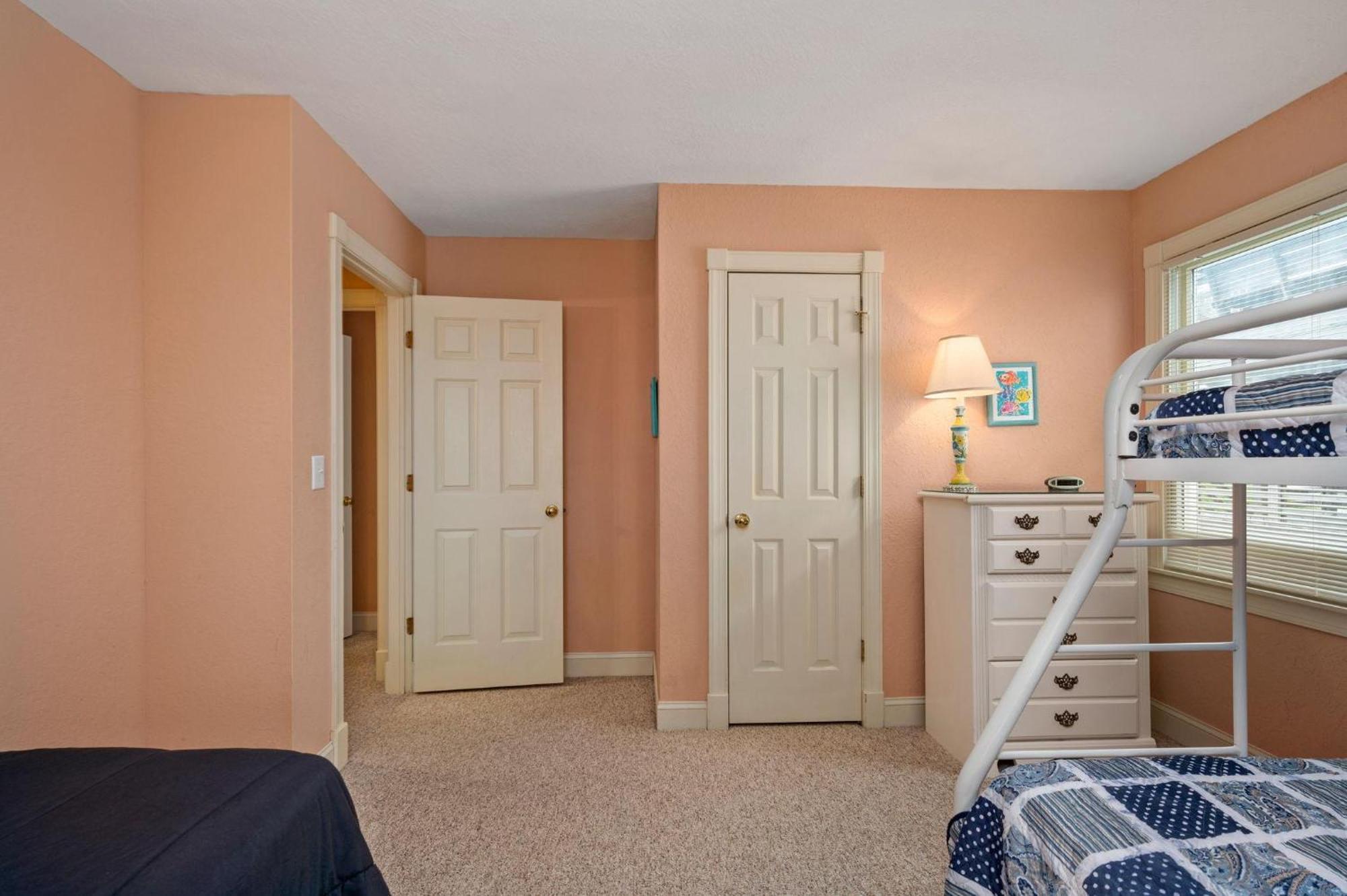 Nh348 Barefootin' Holiday home *