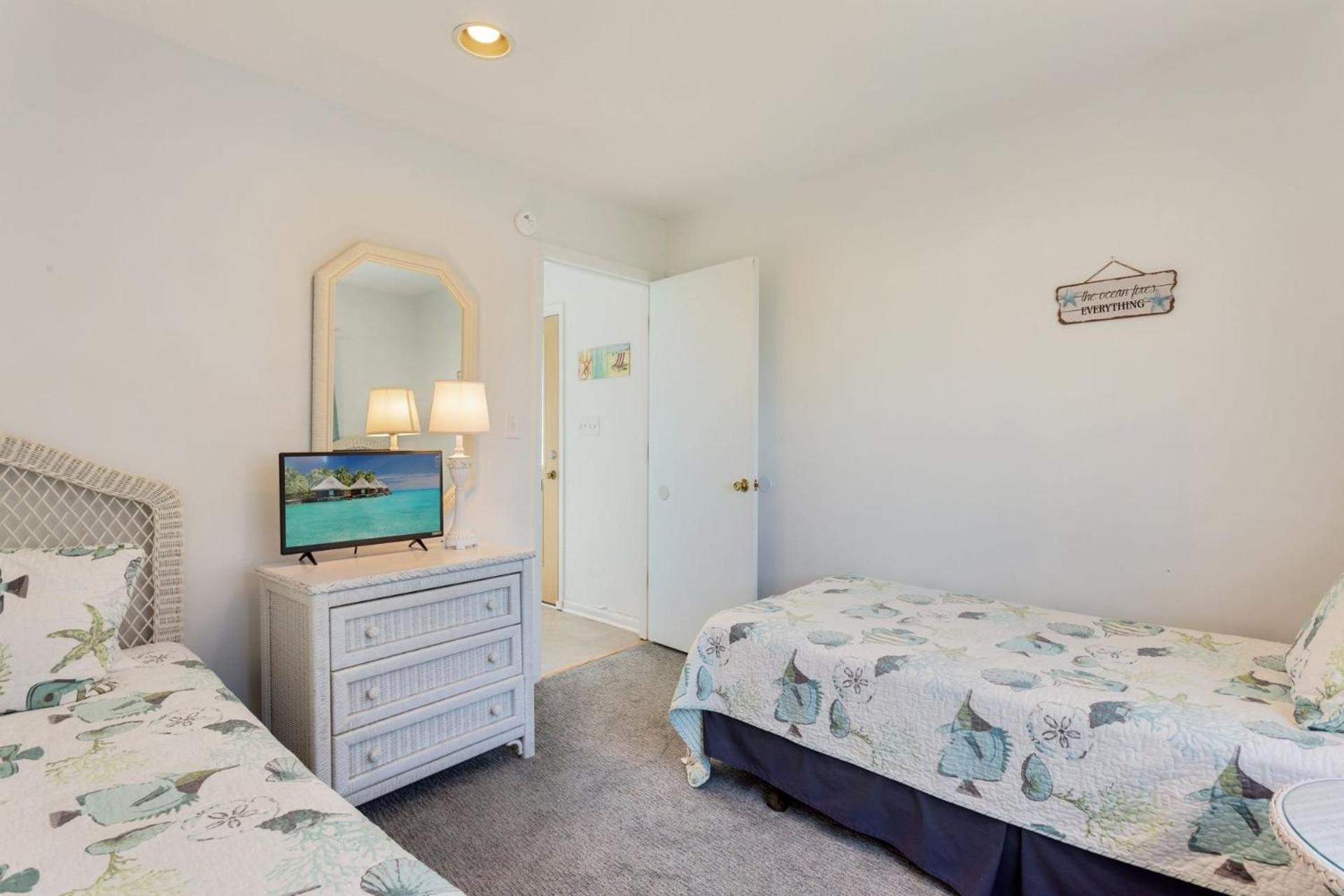 7045 Pocean Oceanfront *