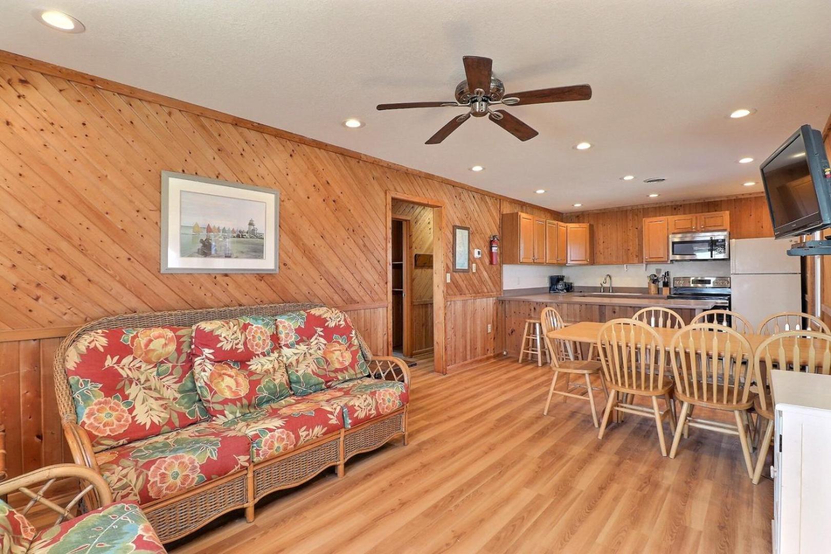Holiday home 7144 Sabah Vacations Oceanfront Dog Friendly *