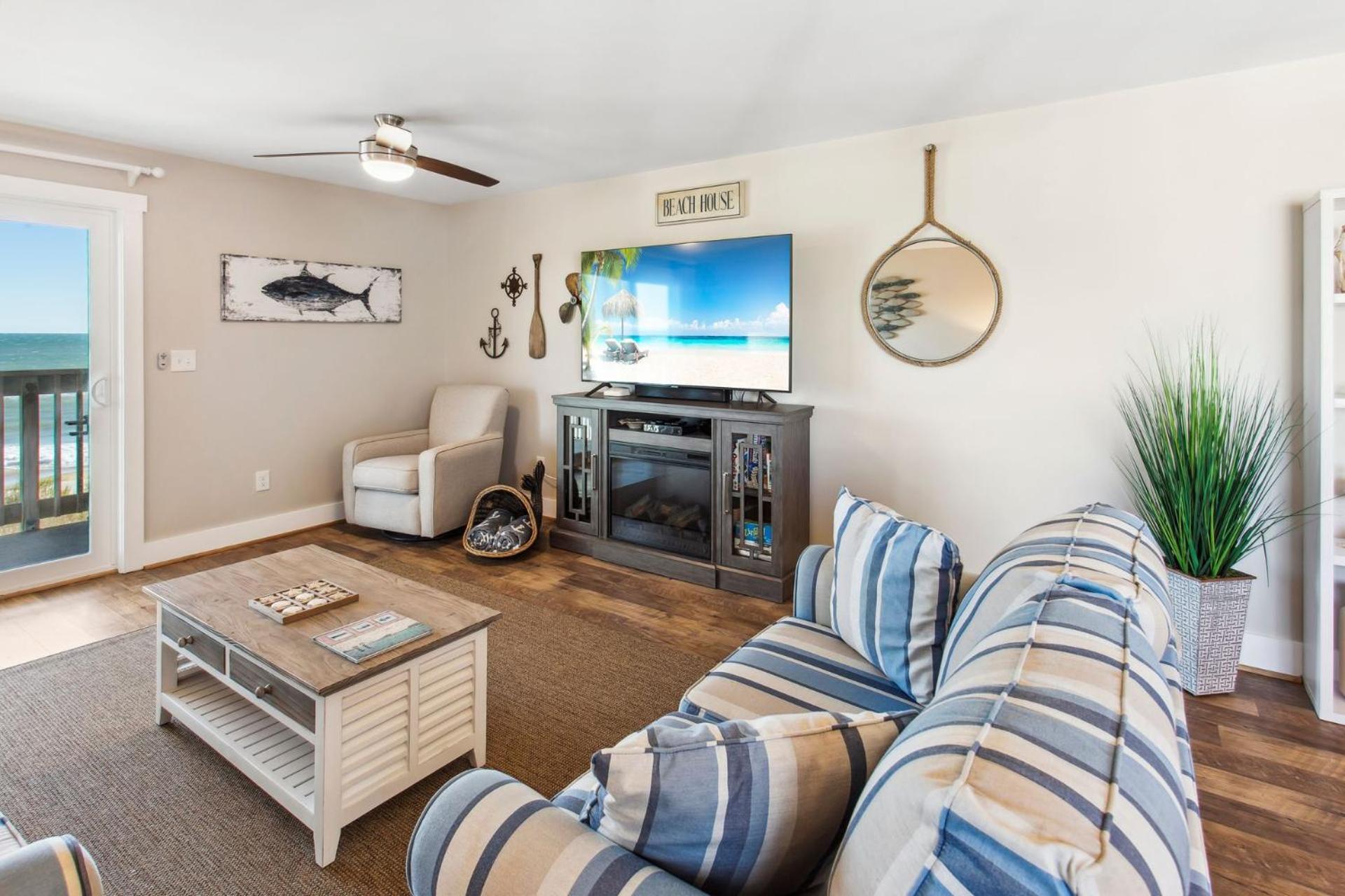 Yc301 Yachtsman Oceanfront Community Pool