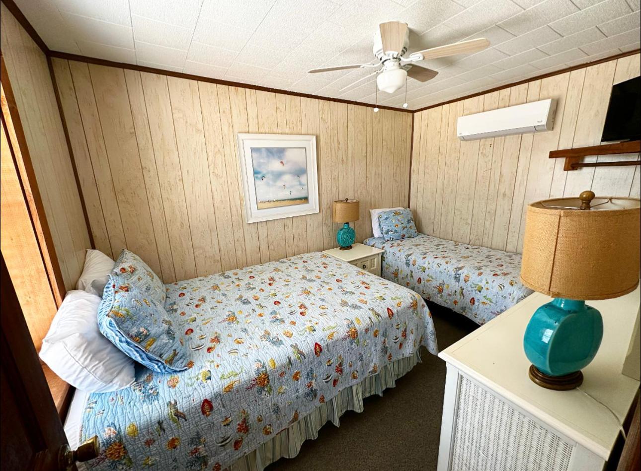 Spur Motel *