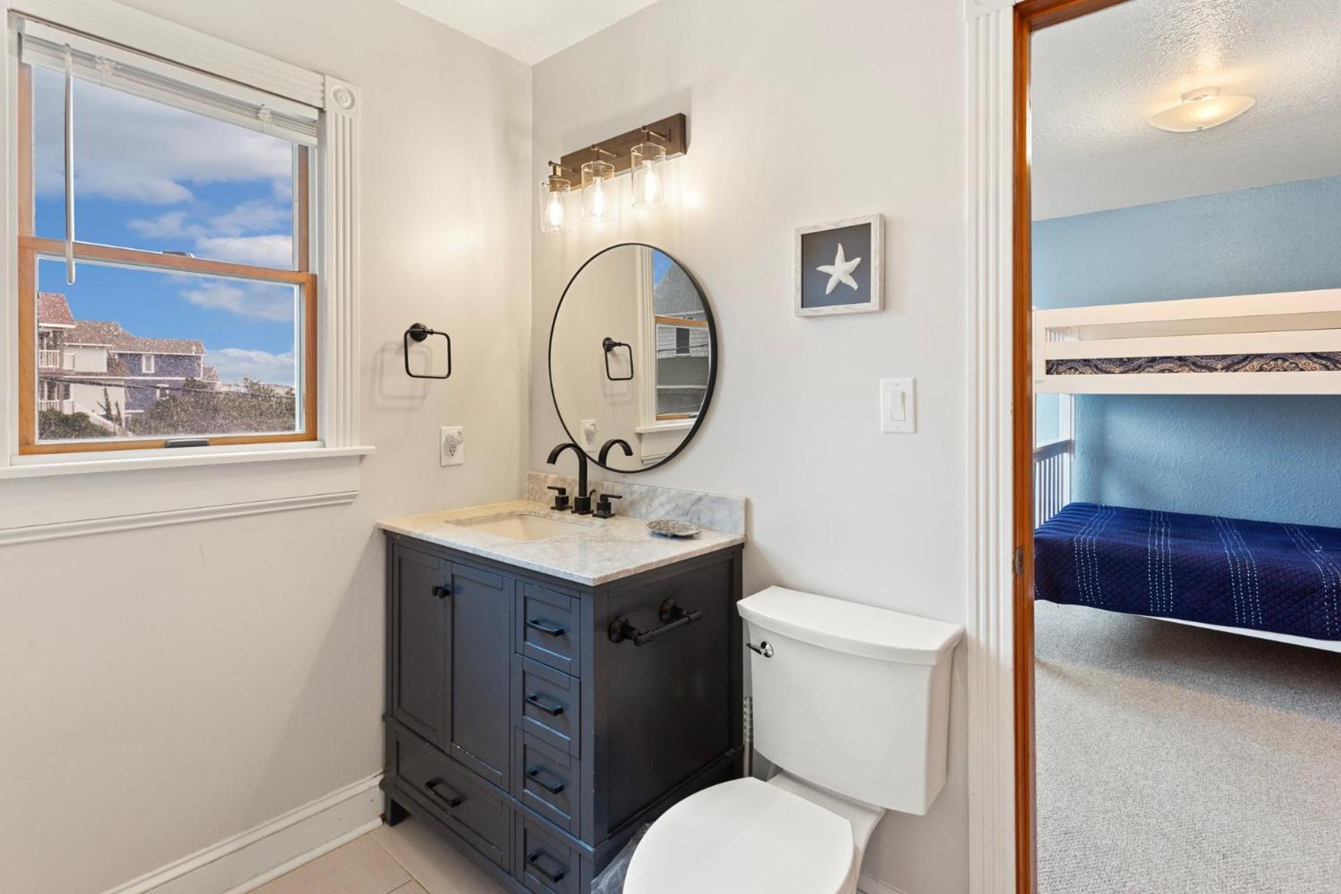 7005 Obx Attitude Oceanfront Pool Holiday home