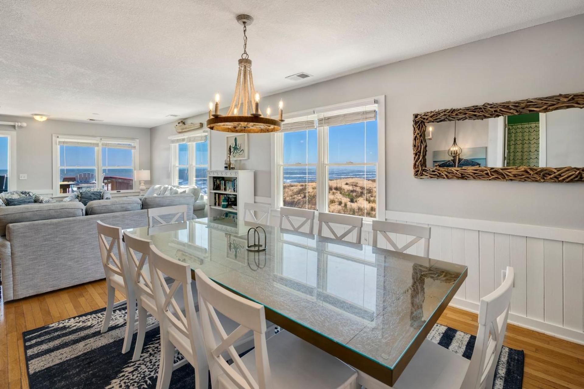 7041 Toes In The Oceanfront Dog Friendly Holiday home *