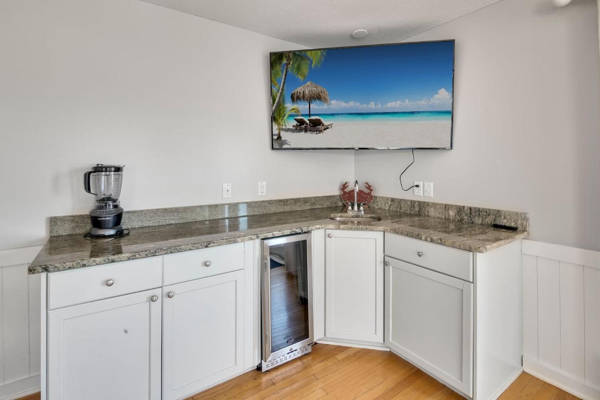 7041 Toes In The Oceanfront Dog Friendly Holiday home