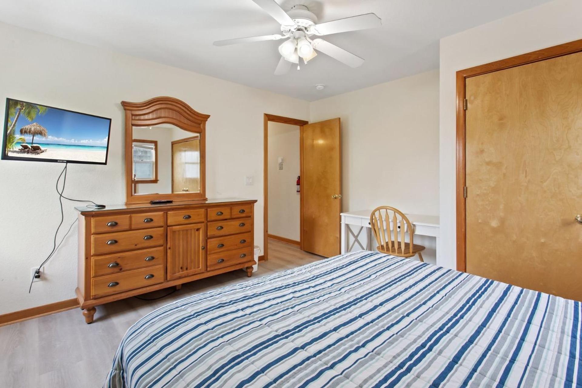 Holiday home 6061 Bark O Lounge 5 Min Walk To Pool