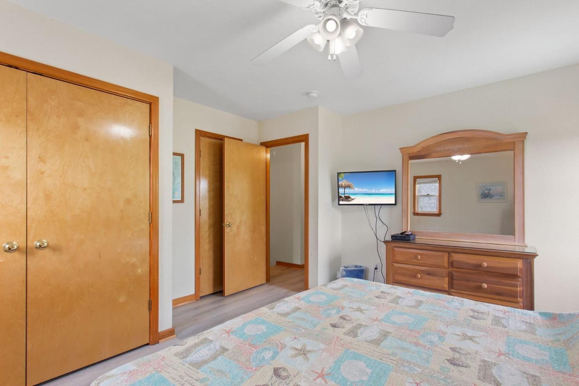 6061 Bark O Lounge 5 Min Walk To Pool *