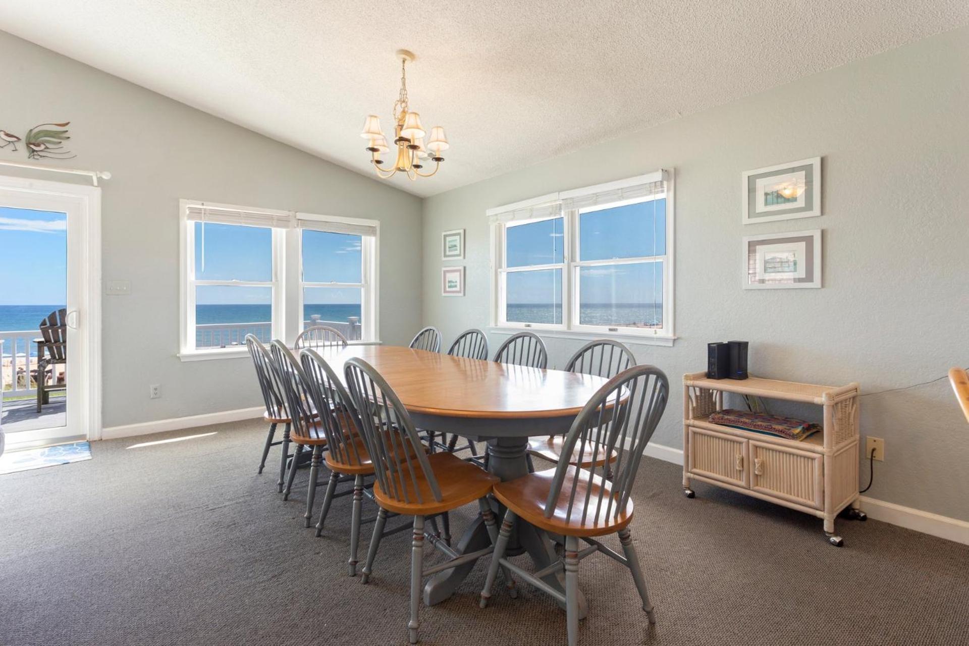 7083 Ocean Haven Oceanfront Hot Tub *