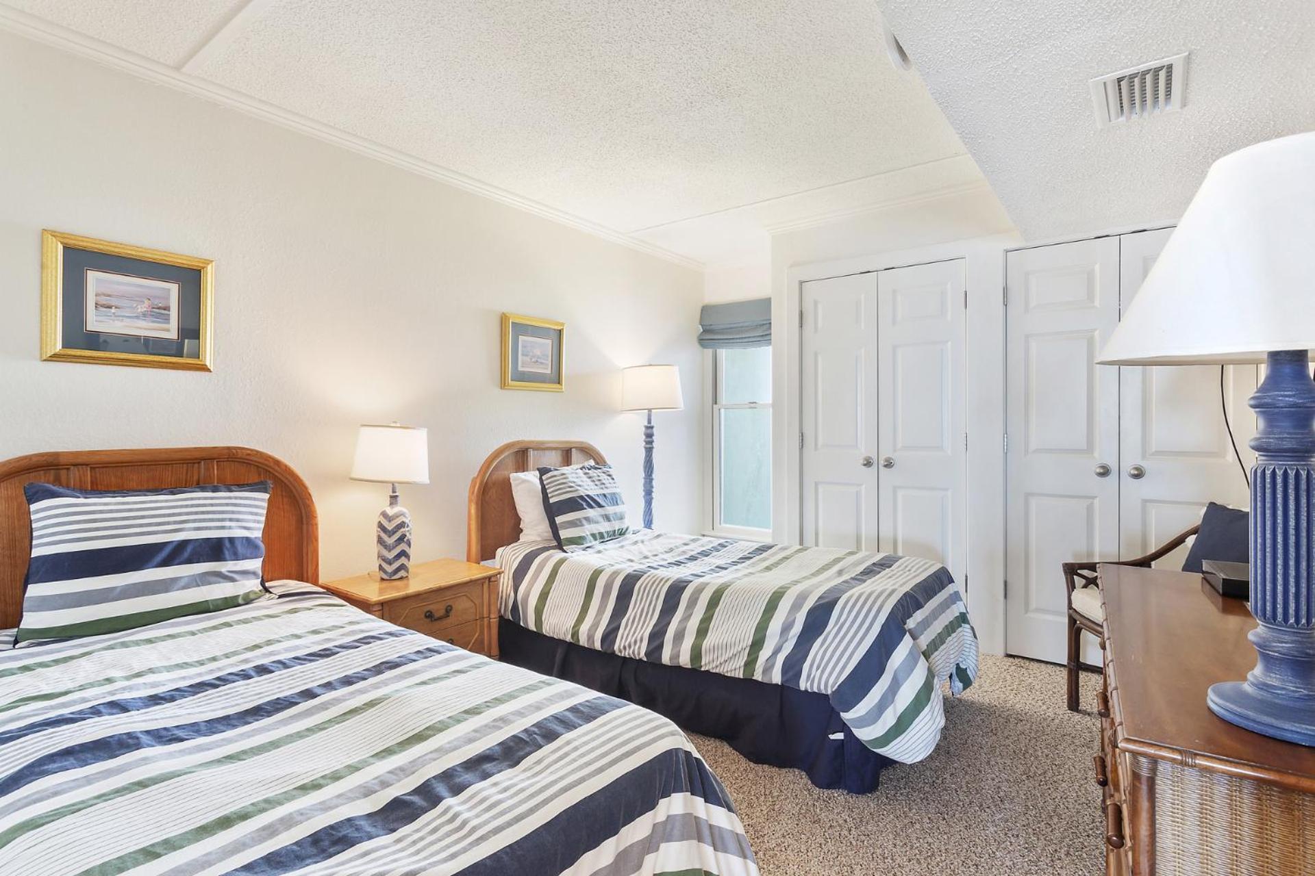 Dl303 Herpy Oceanfront