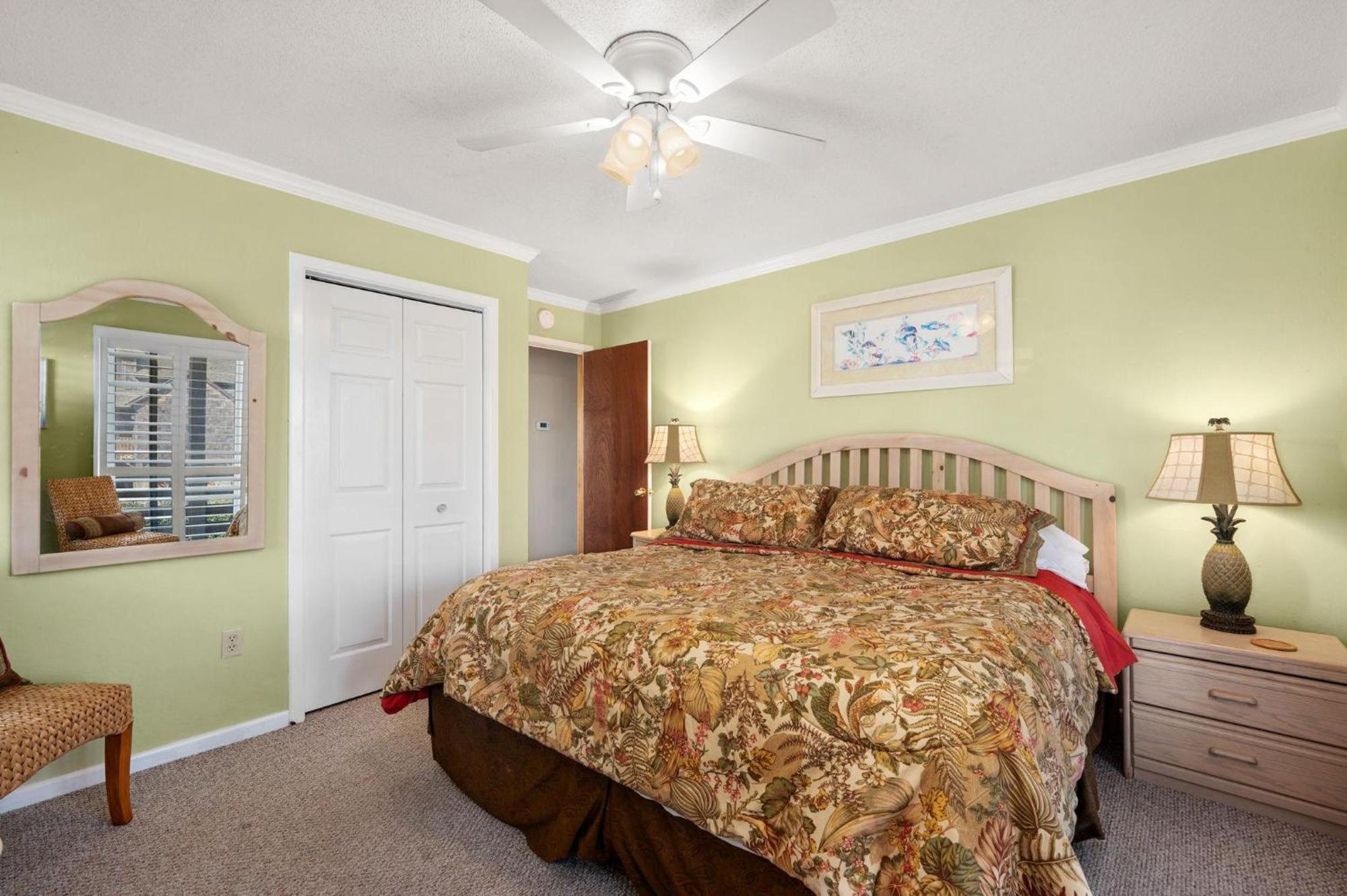 Nh400 Hawk's Nest Holiday home