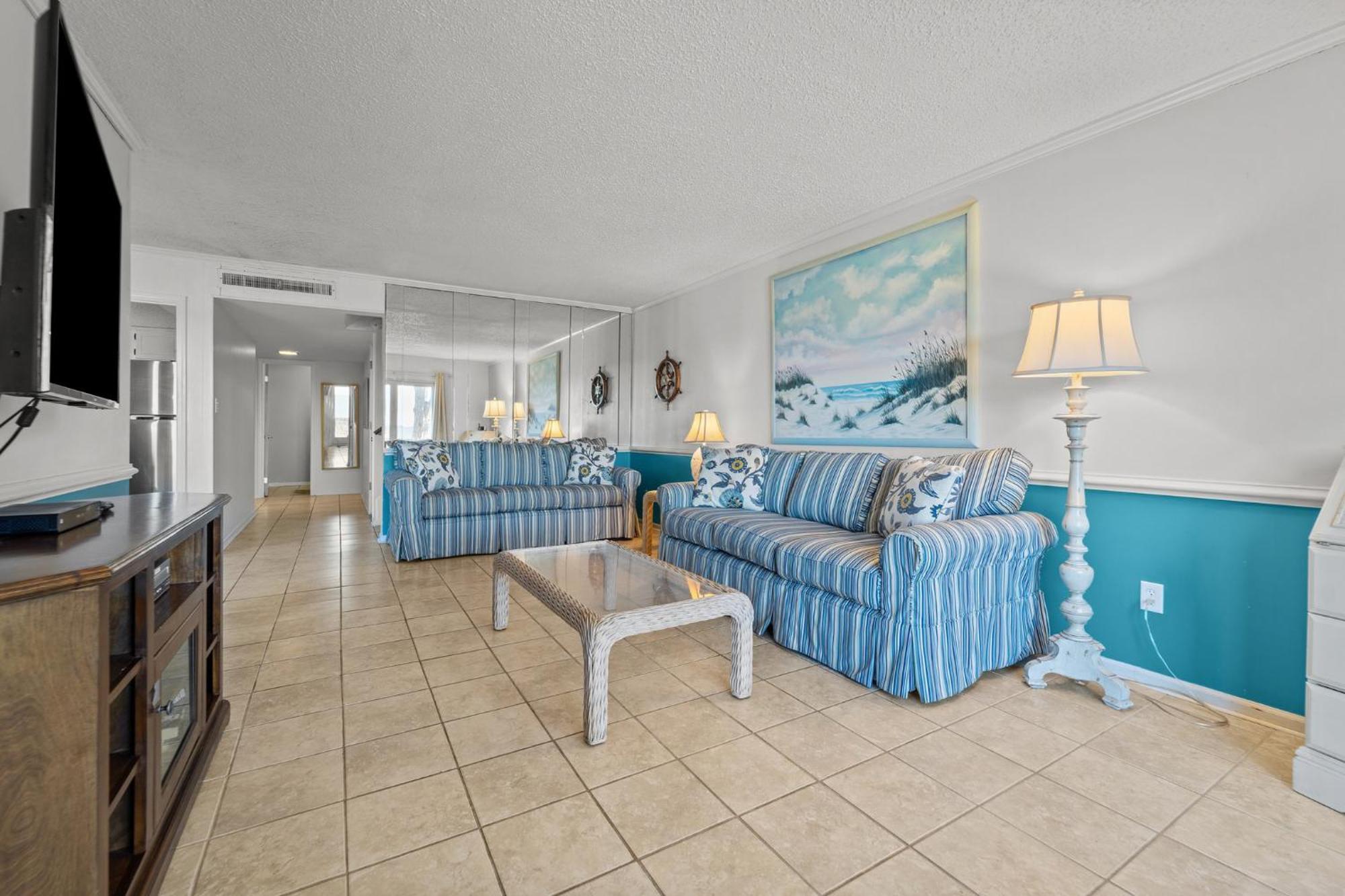 5440 - Baywatch By Realty