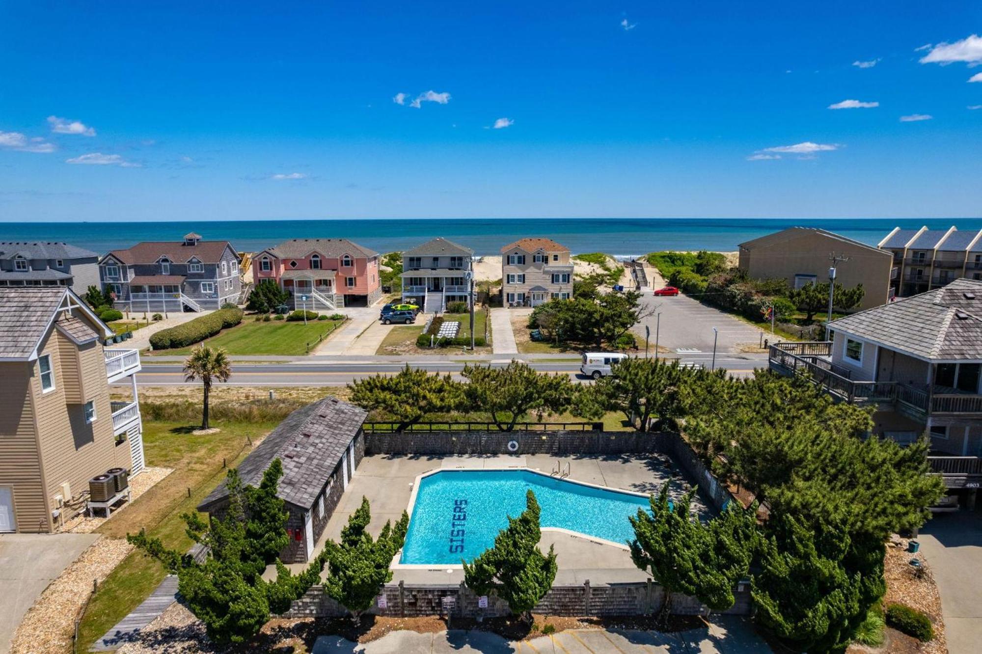 Sv30 Piggy's Paradise * Nags Head