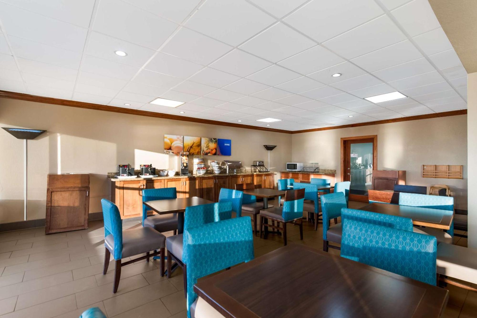 Comfort South Oceanfront Inn Nags Head