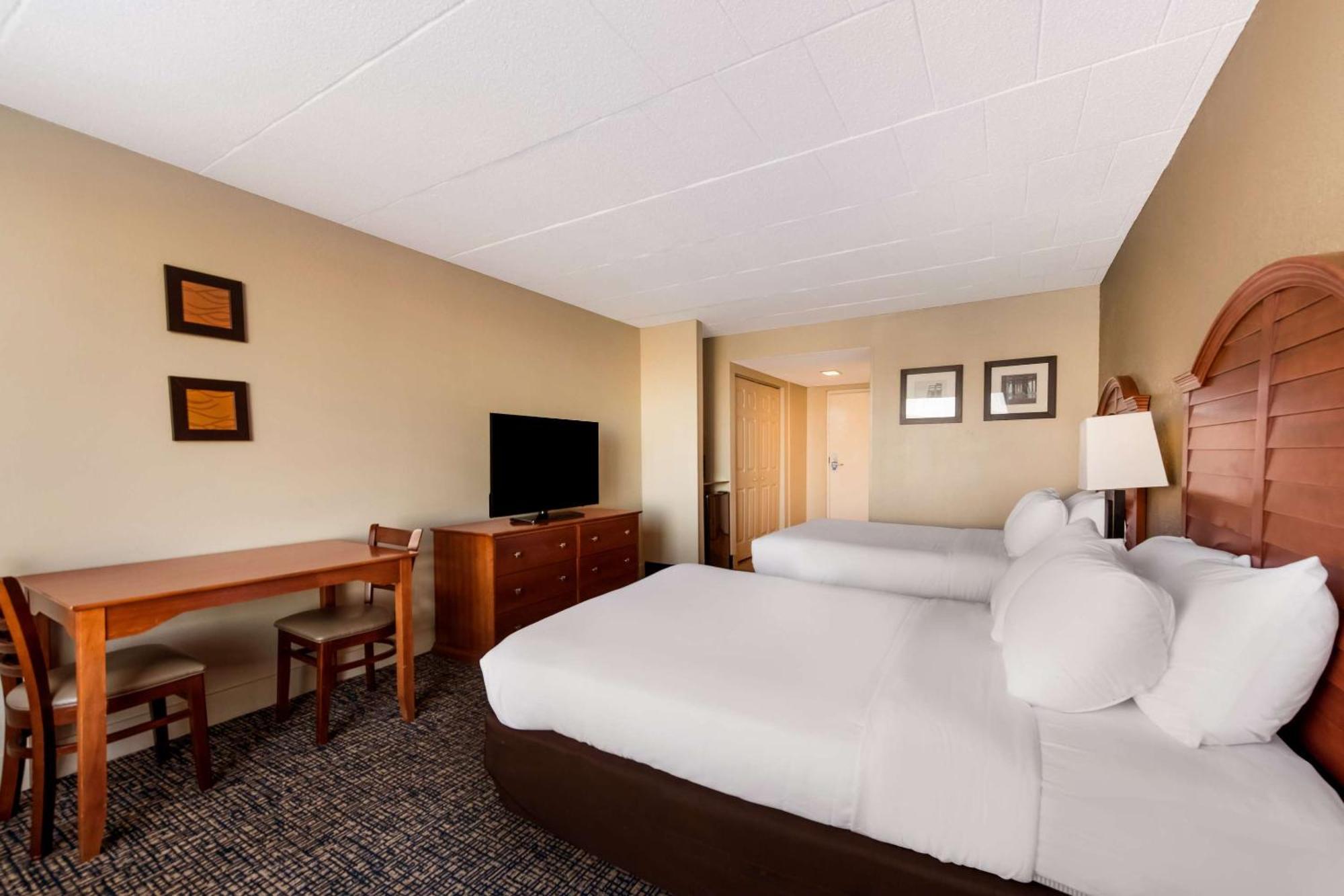 Comfort South Oceanfront 3* Nags Head