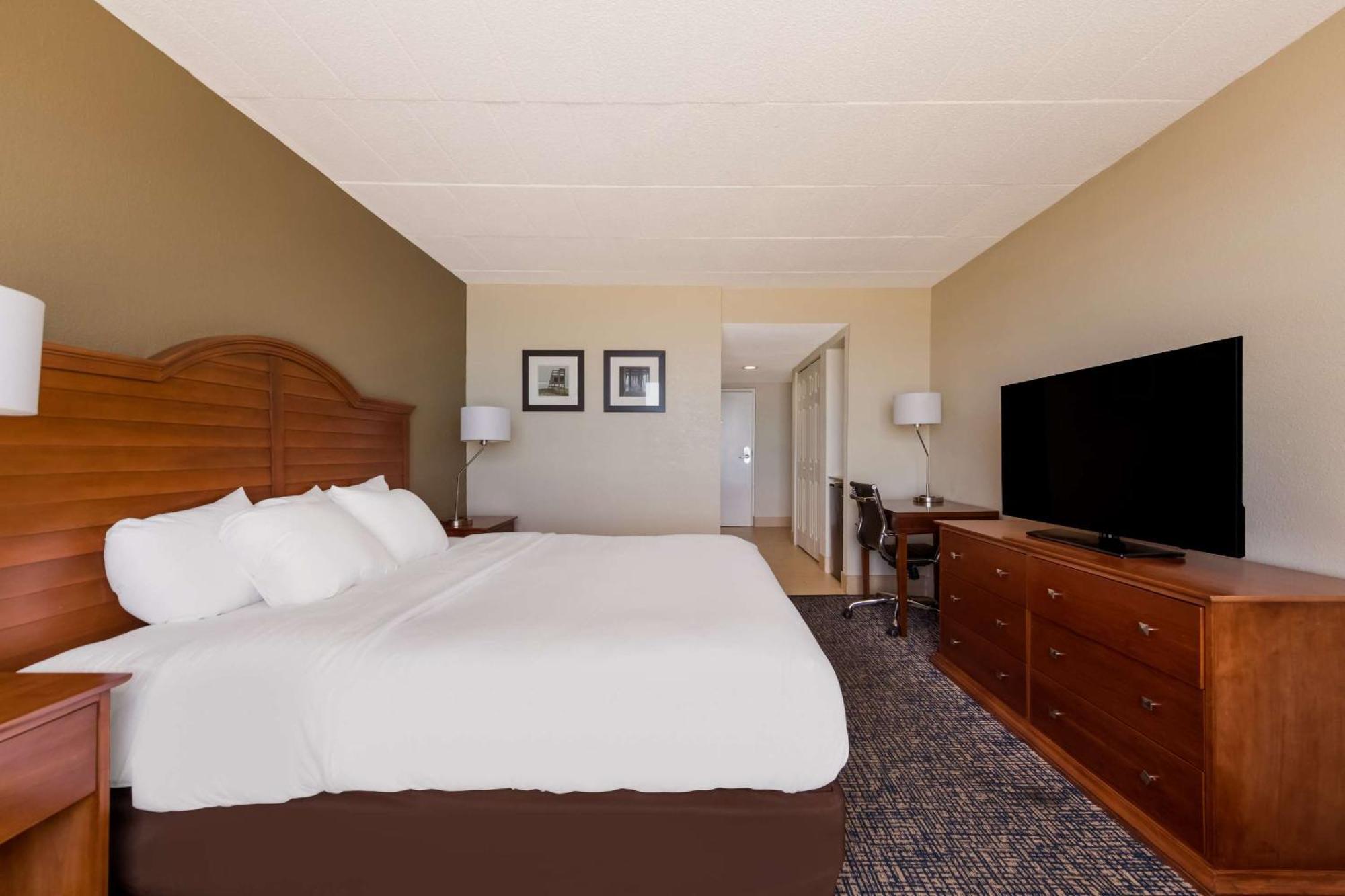 Inn Comfort South Oceanfront 3*