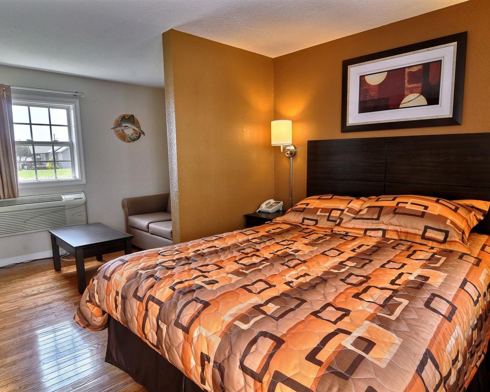 Hotel Rodeway &