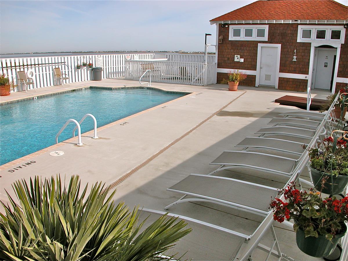 Hotel Oasis Suites 2*