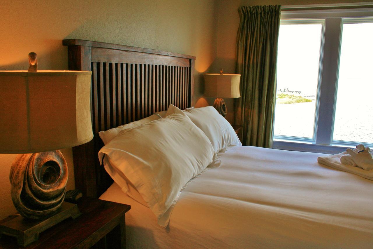 Hotel Oasis Suites