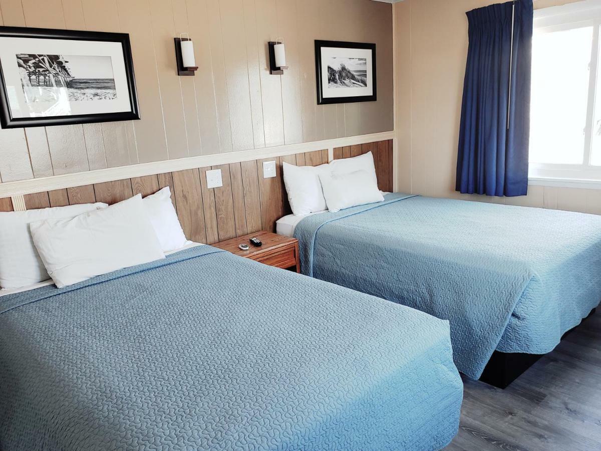 Colonial Motel