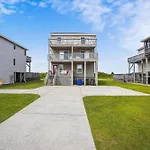 5863 - Belvidere East By Resort Realty