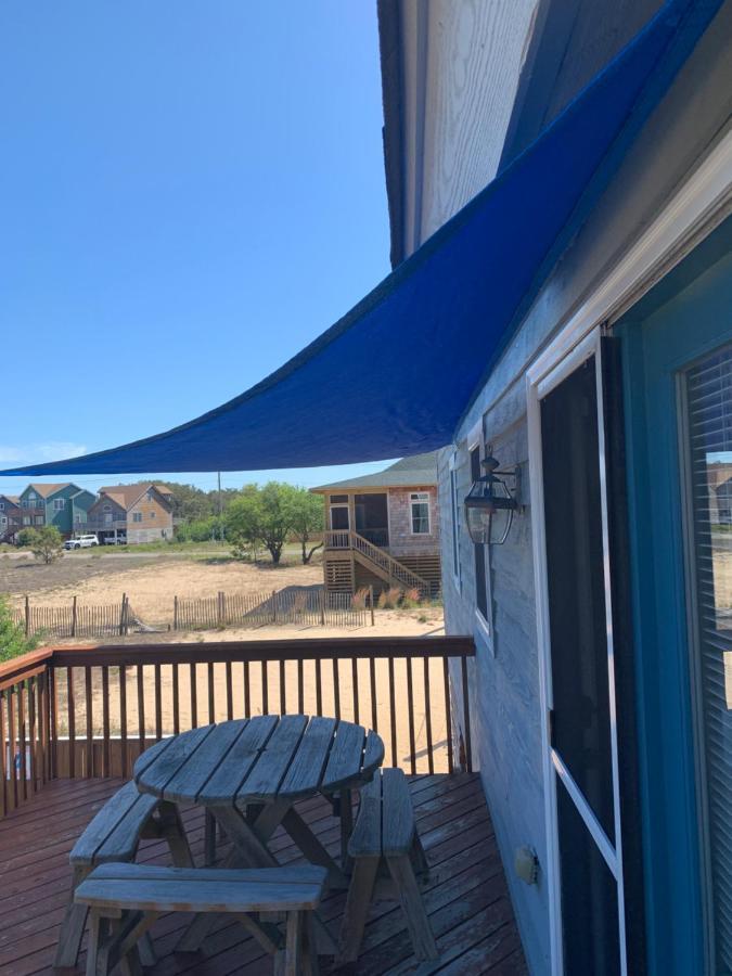 Pet-friendly Coastal Retreat With Pool And Fireplace Villa Nags Head
