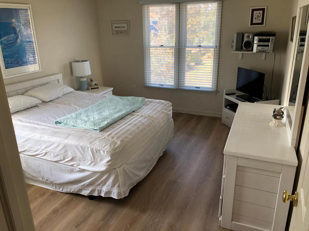 Pet-friendly Coastal Retreat With Pool And Fireplace Villa *