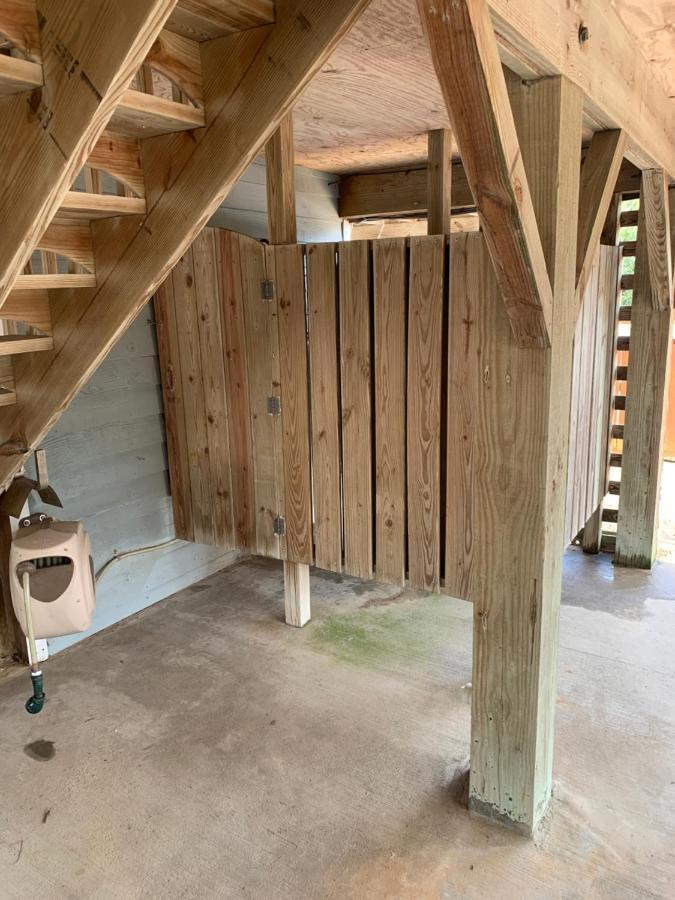 Villa Pet-friendly Coastal Retreat With Pool And Fireplace