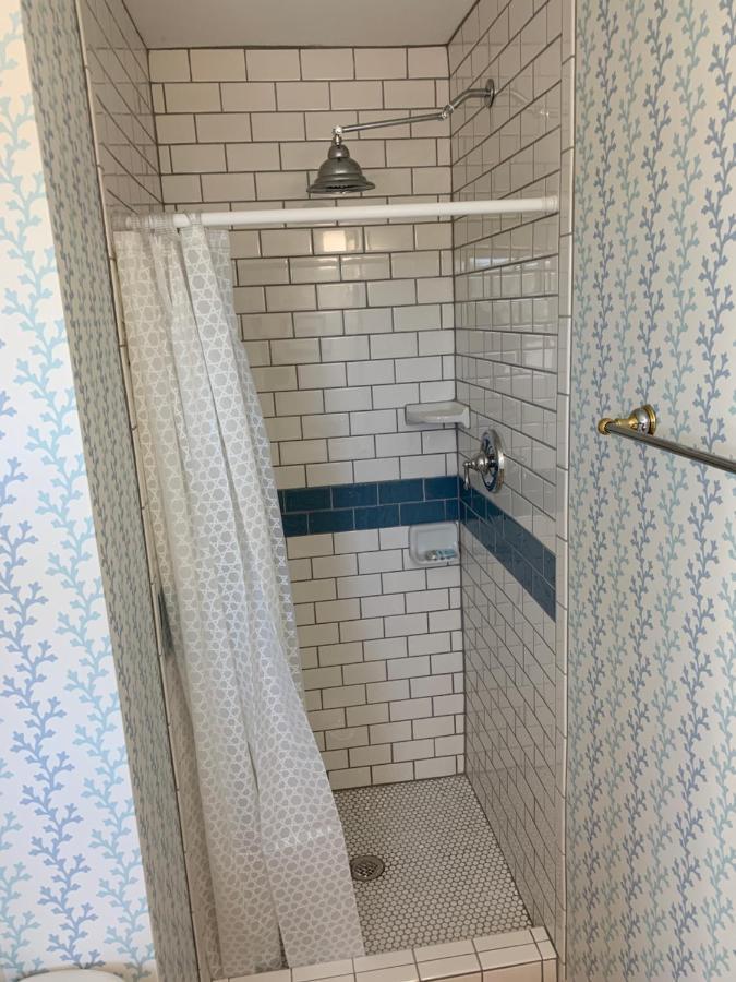 Pet-friendly Coastal Retreat With Pool And Fireplace