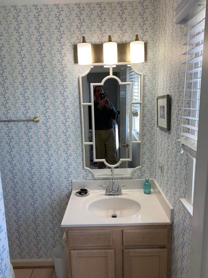 Villa Pet-friendly Coastal Retreat With Pool And Fireplace Nags Head