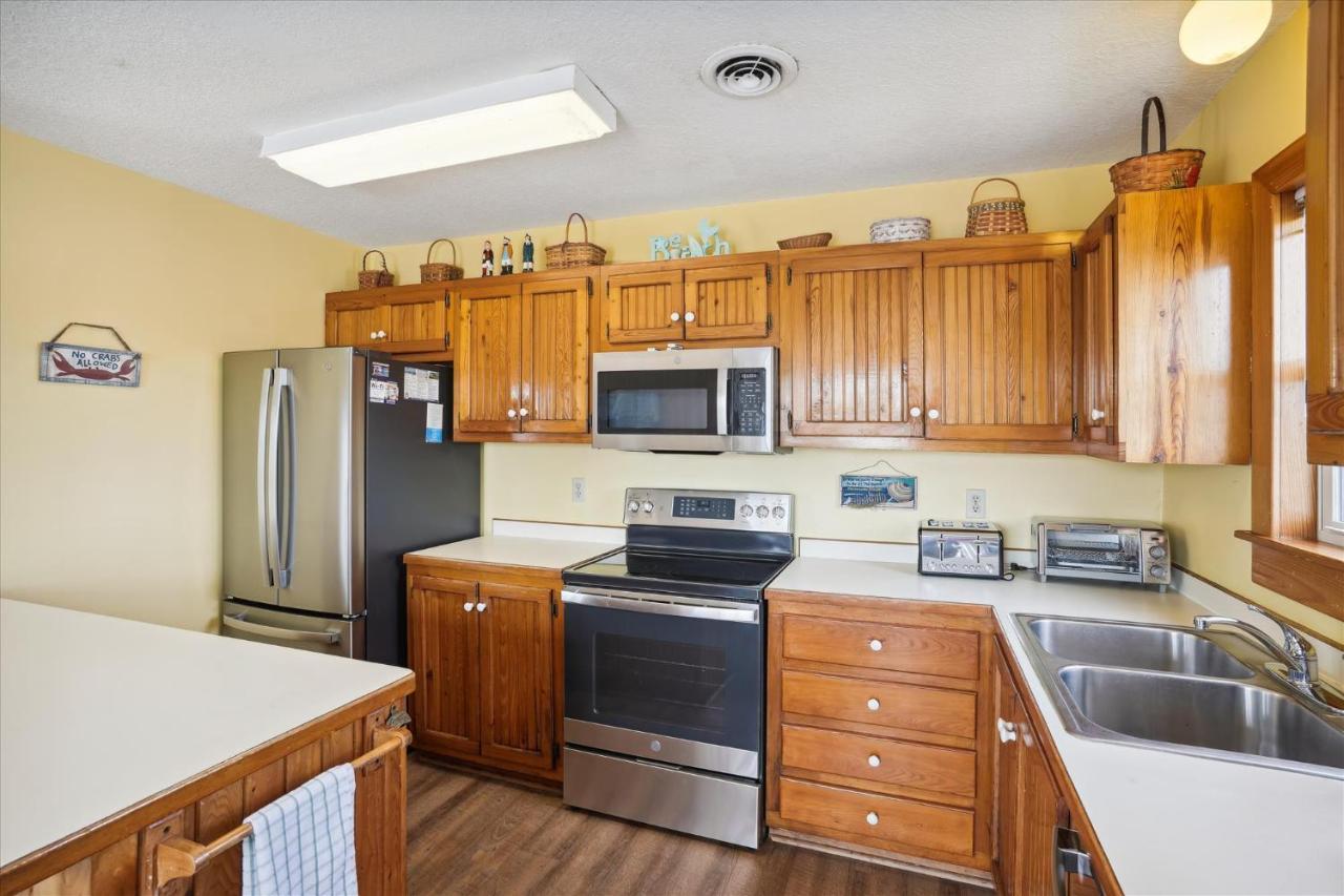 5863 - Belvidere East By Realty *