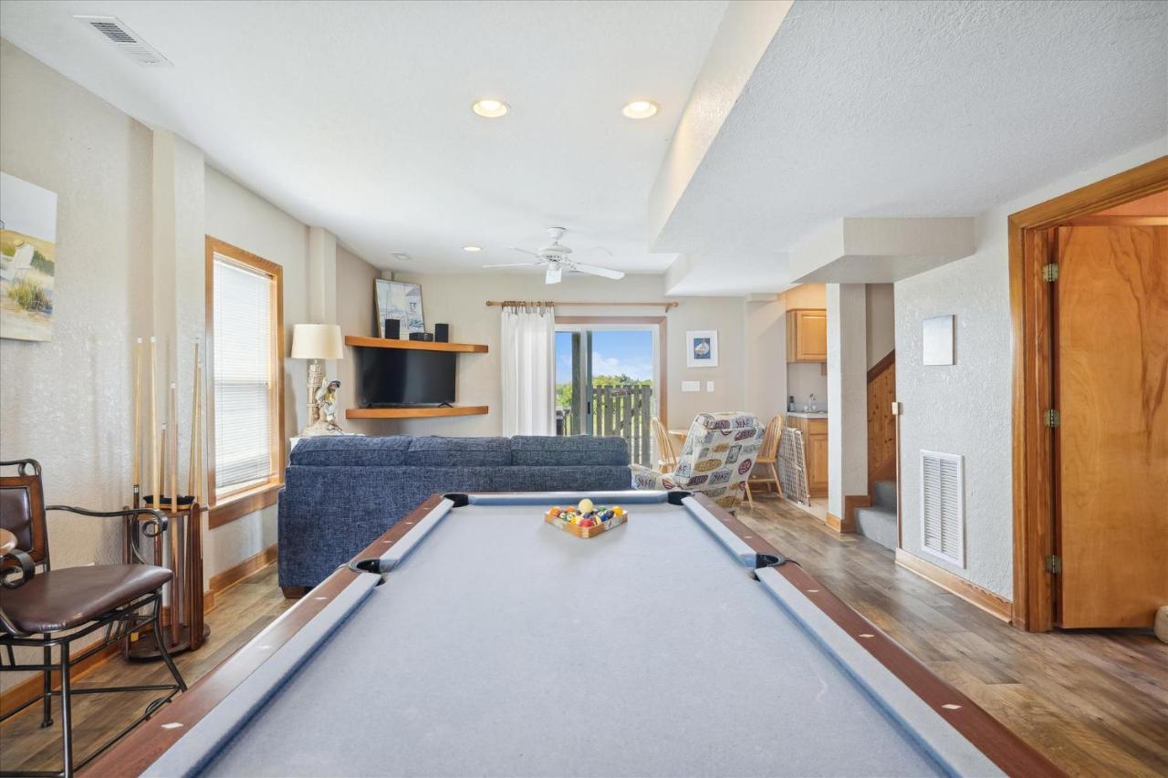 5863 - Belvidere East By Realty *