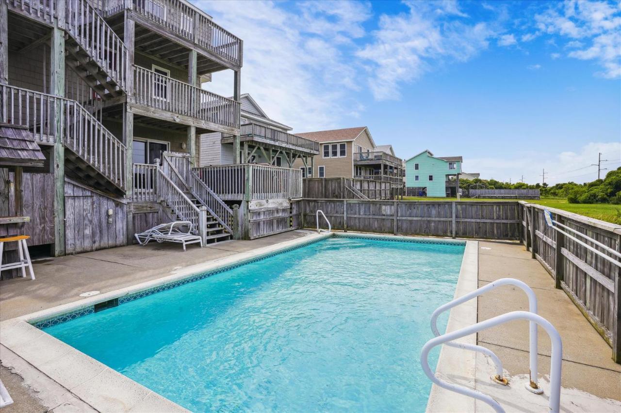 5863 - Belvidere East By Realty